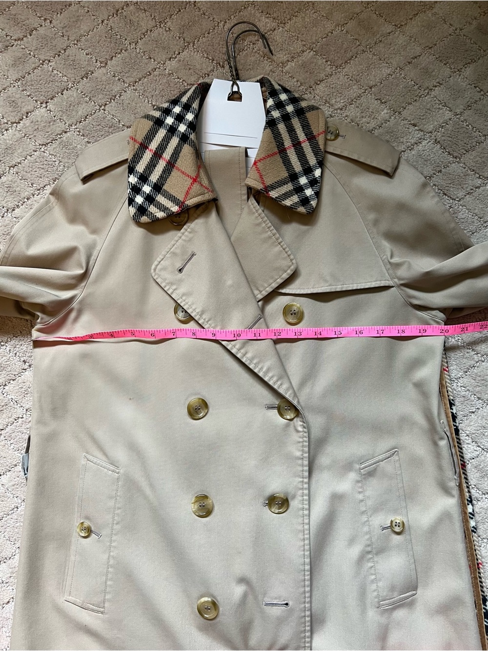 Burberry Beige Trench Coat with removable wool Nova Check Collar and Lining - Picture 2 of 15